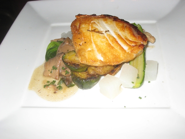 Le Bistro, Honolulu Restaurant Review-Sea Bass