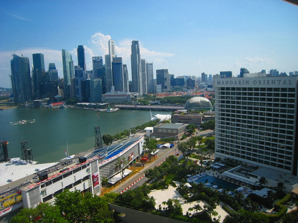 Ritz-Carlton Millenia Singapore hotel review