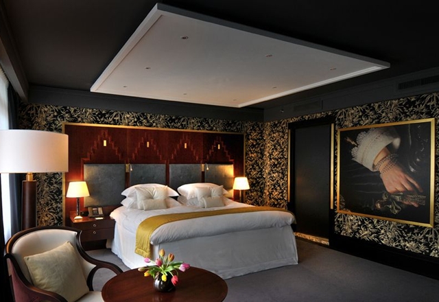 Best Amsterdam Luxury Hotels