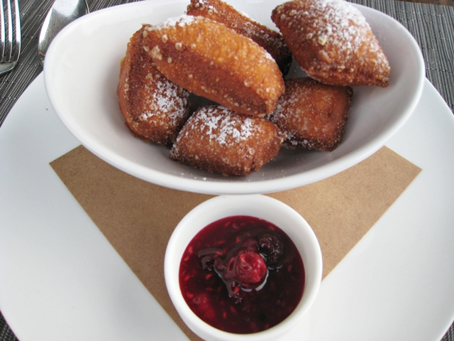 Riverpark NYC Restaurant Week Review - beignets