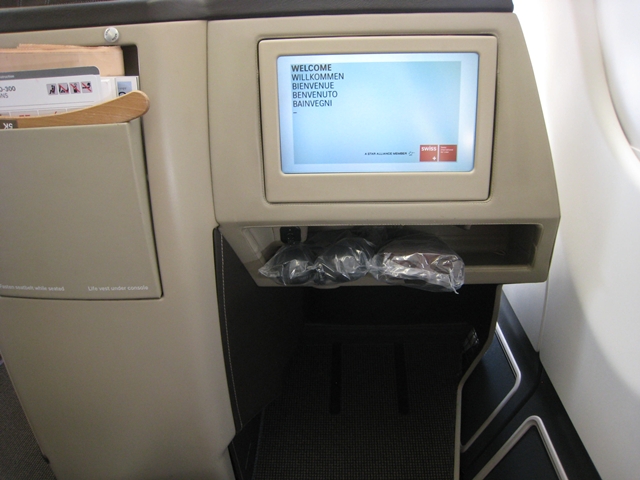 SWISS A330-300 Business Class Review ZRH-YUL