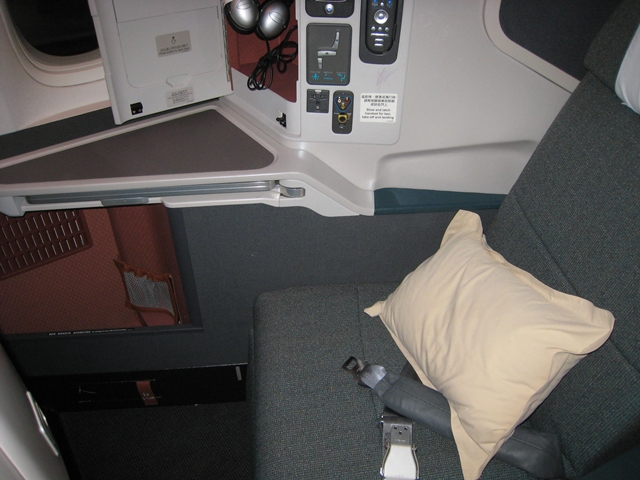 Cathay Pacific Business Class Review