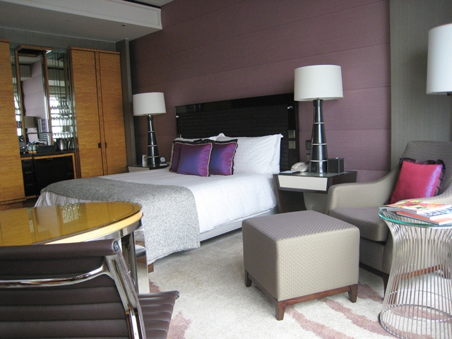 Four Seasons Hong Kong Hotel Review