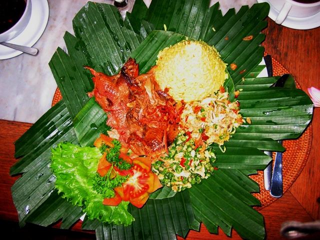 10 Things to Eat in Bali - Bebek Betutu