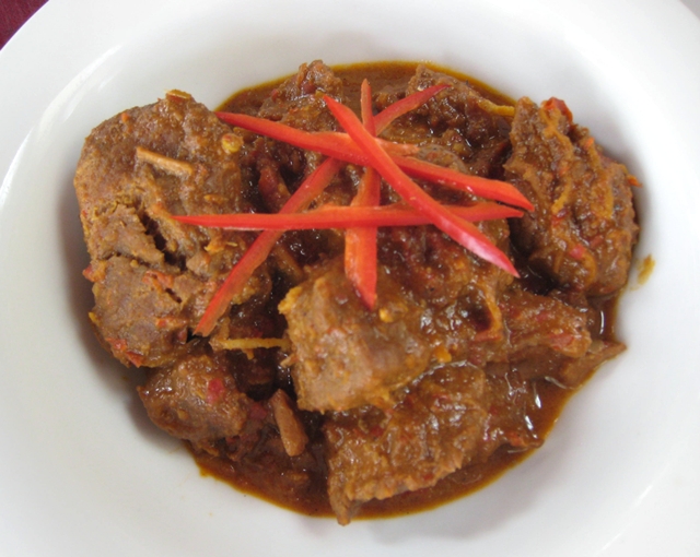 10 Things to Eat in Bali - Rendang