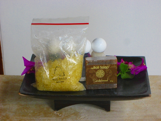 Batu Karang Review - Bath amenities