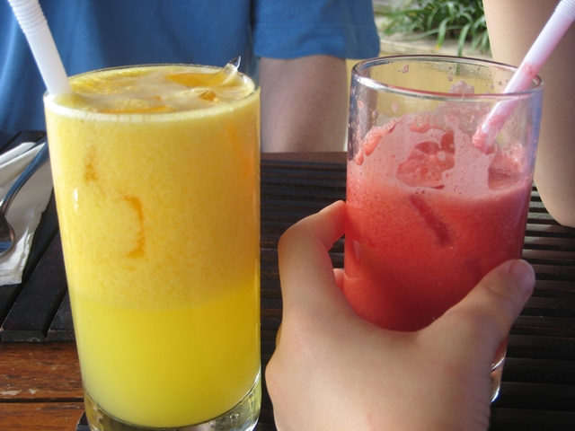 Batu Karang Review - Fresh squeezed juices