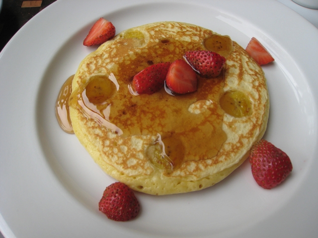 Komaneka at Bisma Review - Breakfast - Banana Pancake