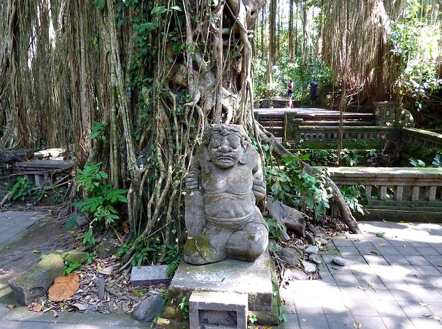 Monkey Forest in Ubud, Bali: Review and Tips