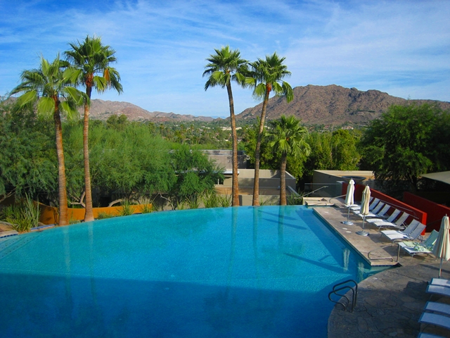 Sanctuary Camelback Mountain Review - Infinity Pool