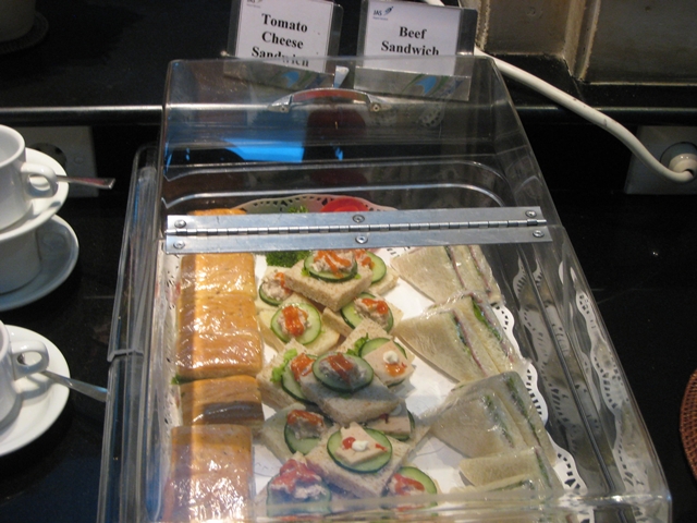 Cathay Pacific First Class Bali to Hong Kong Review - Sandwiches in Denpasar Lounge