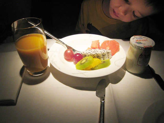 Cathay Pacific First Class Review - Breakfast juice, fruit, yogurt