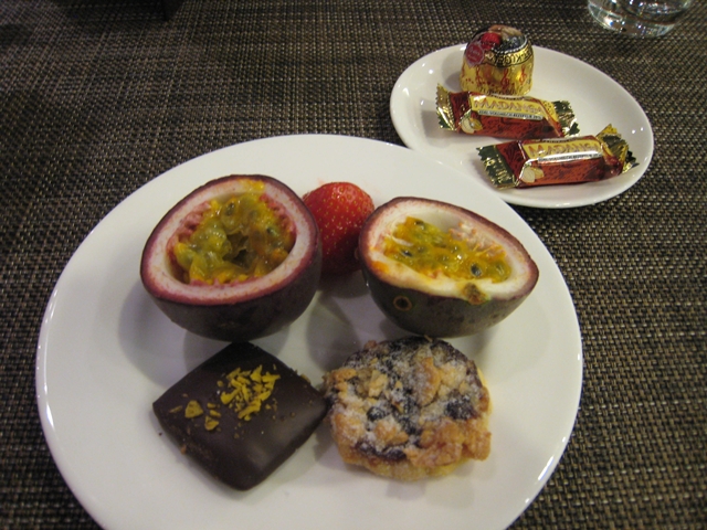 Lufthansa First Class Lounge, Munich - Dessert