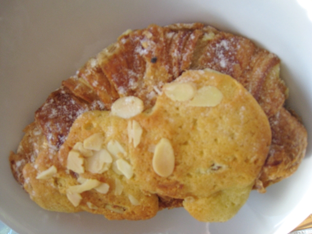 Maison Kayser NYC Review - Eric Kayser Opens Best NYC Bakery - Almond Croissant