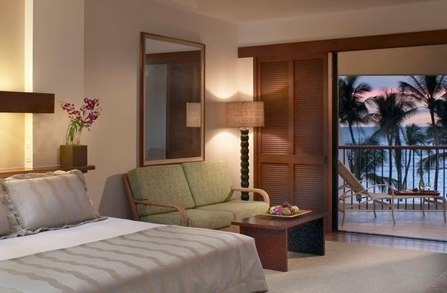 Best Big Island Hawaii Luxury Hotels - Mauna Lani Bay Oceanfront Room
