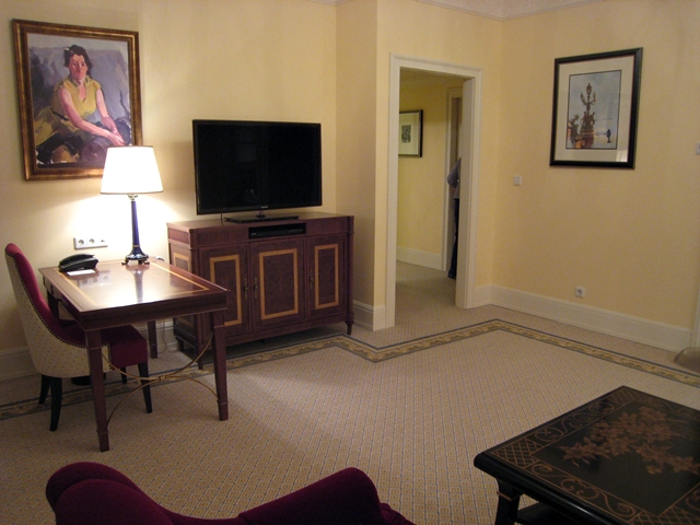 Four Seasons St. Petersburg - Executive Suite