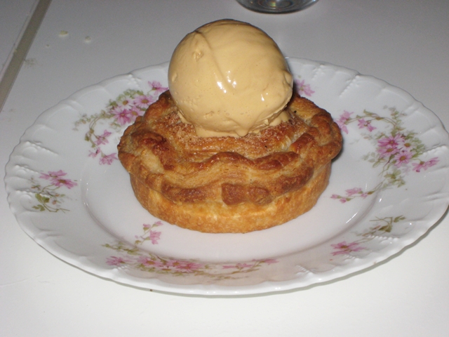 ABC Kitchen NYC Restaurant Review - Apple Pie