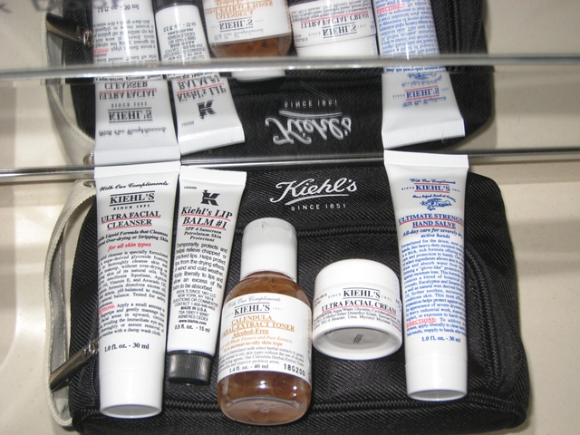 Singapore Airlines First Class Review - Kiehls Amenity Kit