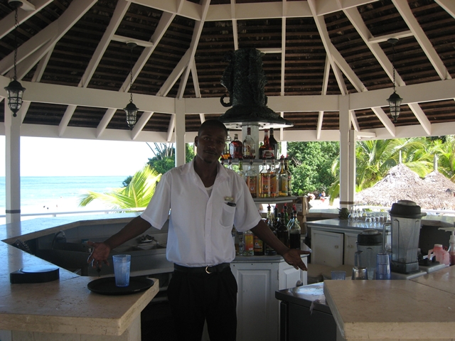 Couples Sans Souci Jamaica All Inclusive Resort - Beach Grill Bar