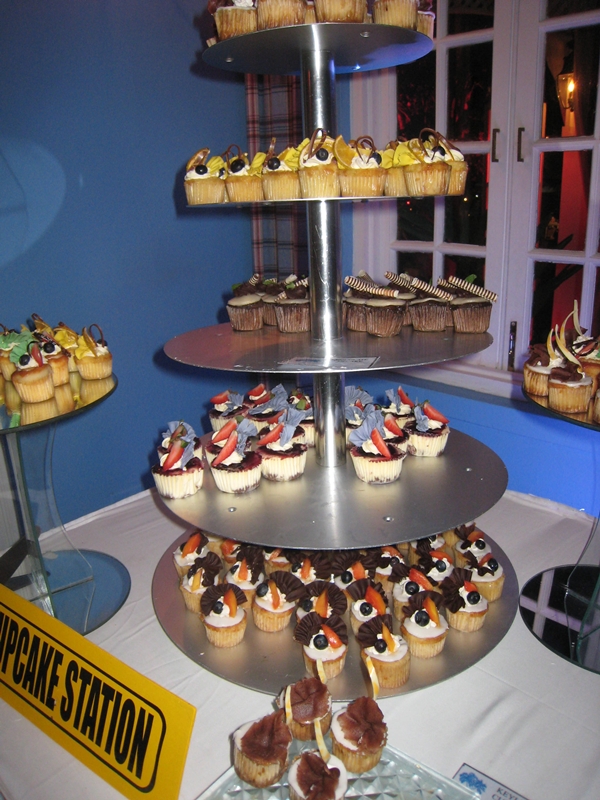 Couples Sans Souci Anniversary Party - Cupcake Station