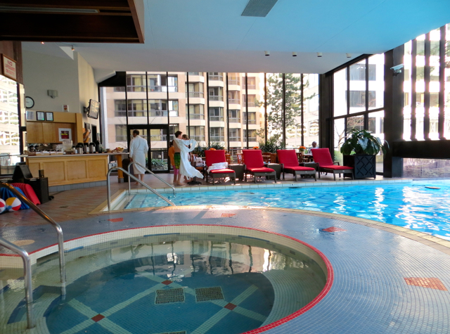 Four Seasons Vancouver Hotel Review - Jacuzzi and Lounge Chairs