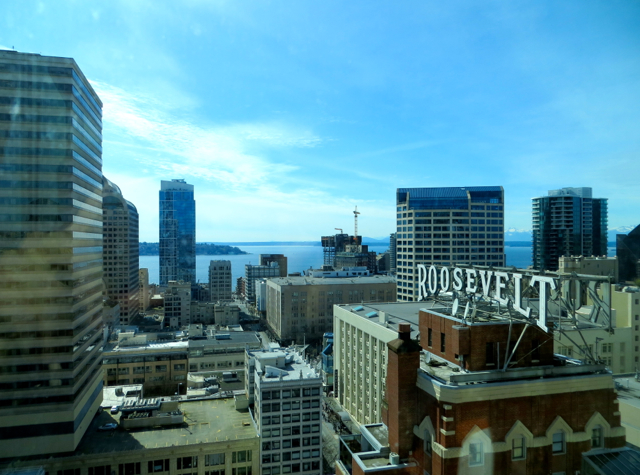 Review-Grand Hyatt Seattle-View from Corner Suite