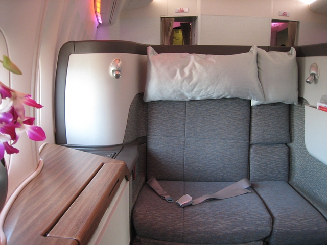 Citi AAdvantage 10% Award Rebate-Cathay Pacific First Class to Asia for 57,500 AA Miles