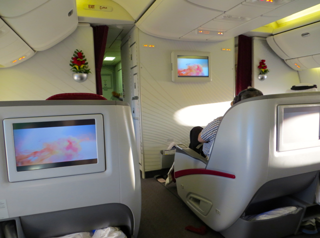 Review-Qatar Business Class NYC JFK to Doha - Cabin