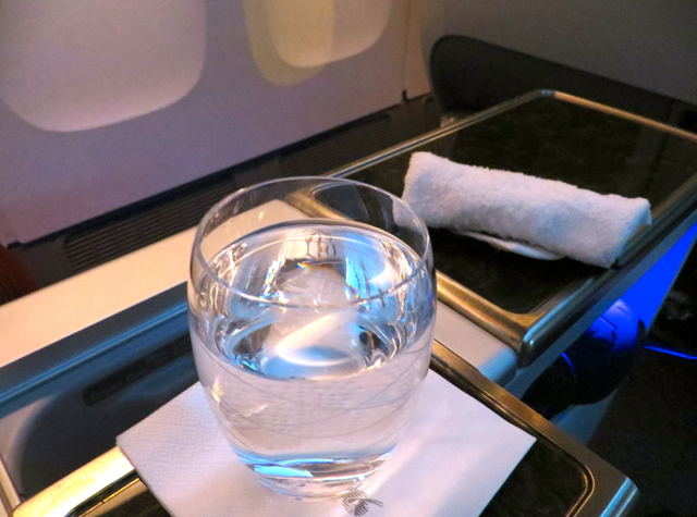 Review-Qatar Business Class NYC JFK to Doha - Pre-Departure Drink and Hot Towel