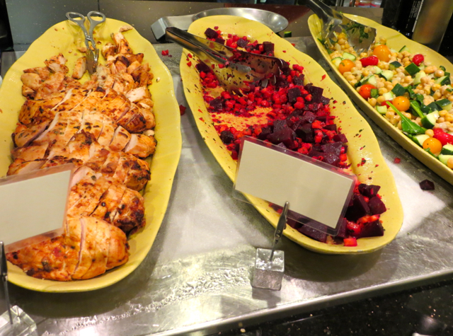 Review - American Airlines Flagship Lounge NYC JFK - Chicken and Salads