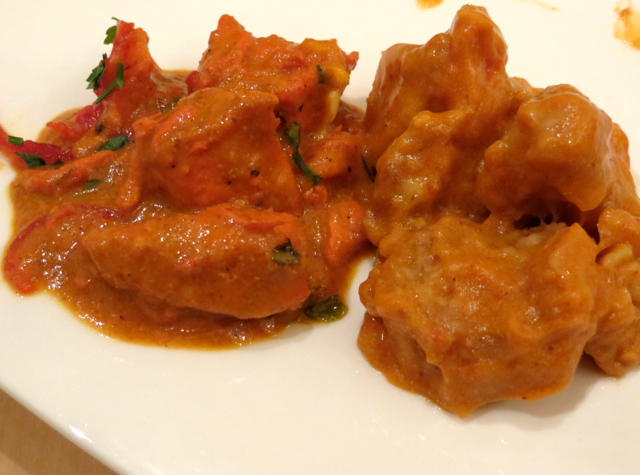 Review-Qatar Business Class Lounge in Doha - Butter Chicken and Seafood Thermidor