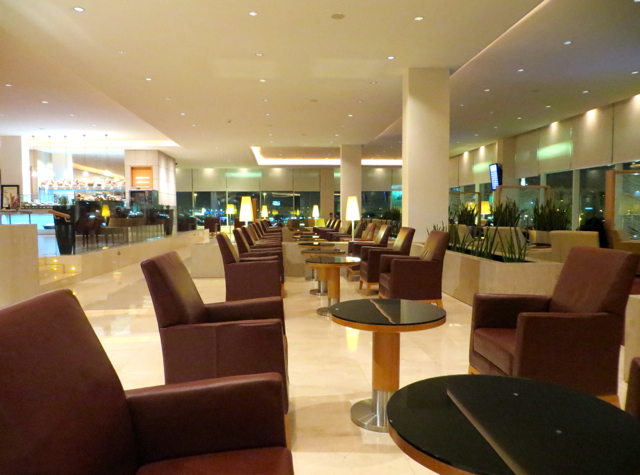 Review: Qatar Premium Terminal Business Class Lounge in Doha - Seating