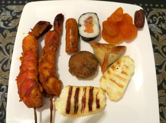 Review-Qatar Business Class Lounge in Doha - Dinner of Tandoori Prawns, Grilled Halloumi Cheese