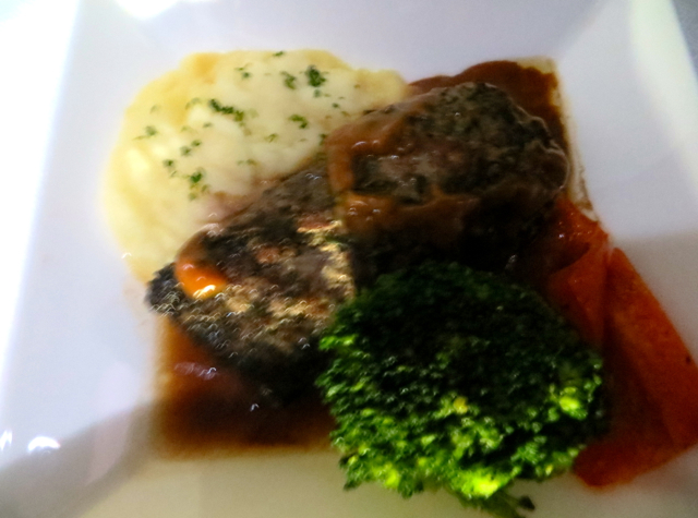 Review-Qatar Business Class-Doha to the Maldives-Braised Lamb