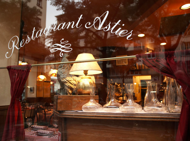 Top Paris Restaurants Open in August, Astier