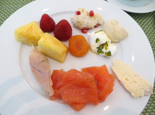 Yas Viceroy Abu Dhabi Hotel Review, Breakfast Buffet