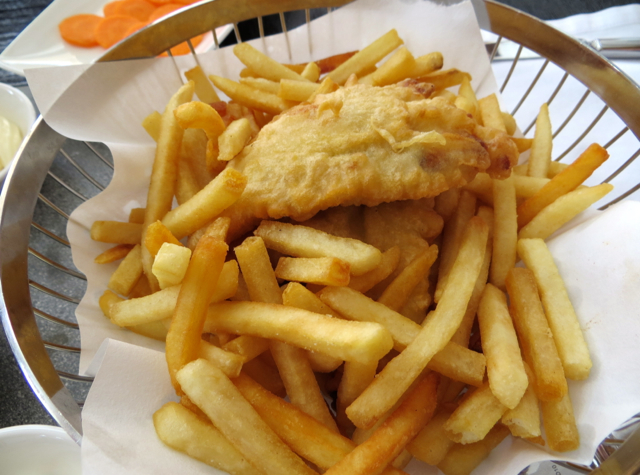 Park Hyatt Maldives Lunch - Fish and Chips