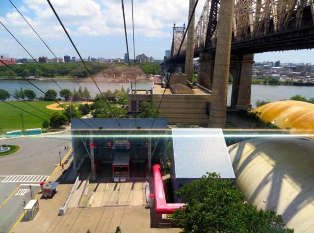 Roosevelt Island Tram Descending toward Roosevelt Island