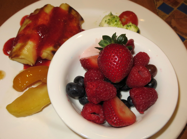 Buffet at the Bellagio Breakfast Review - Cheese Blintzes and Strawberries