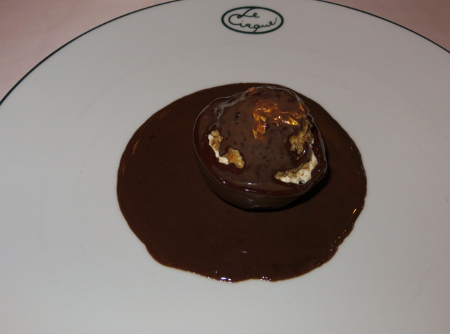 Le Cirque Las Vegas Restaurant Review - Boule de Chocolat