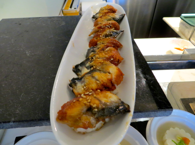 MOzen Bistro Sunday Brunch Review - Unagi Sushi