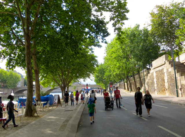 Paris Plages-Paris Beaches - Stroll by the Seine