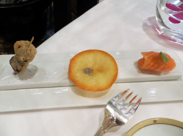 Le Cinq at Four Seasons Paris Restaurant Review - Amuse Bouche Presentation