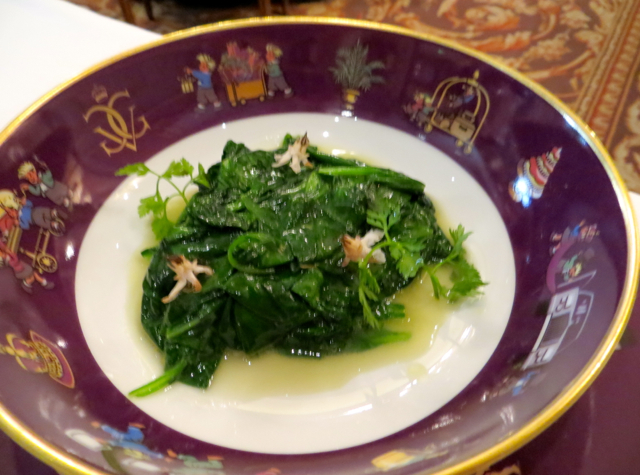 Le Cinq at Four Seasons Paris Review-Spinach Served on Les Triples China