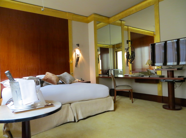 Park Hyatt Paris Vendome Review - Park Deluxe Room