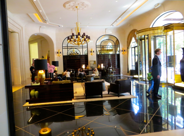 Prince de Galles Paris Review - Lobby