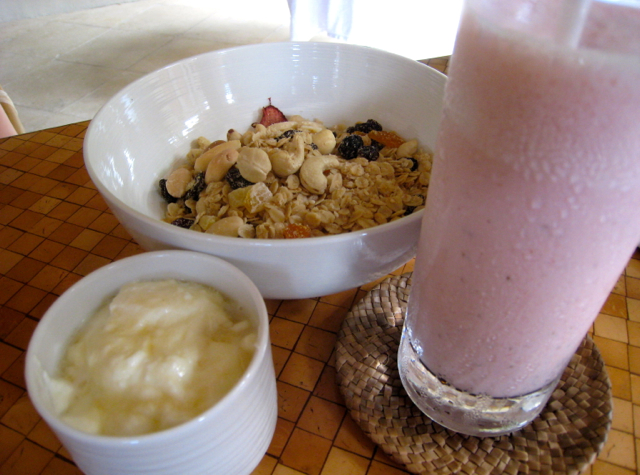 Amankila Bali Review - Food - Breakfast - Strawberry Smoothie, Yogurt and Granola