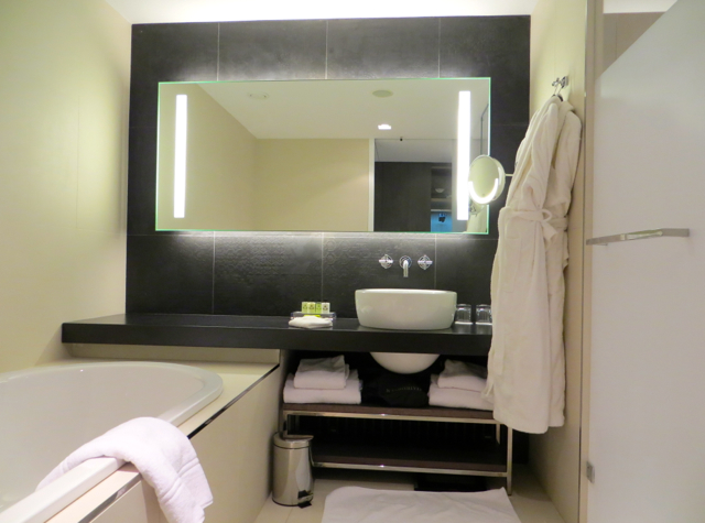 InterContinental Marseille Hotel Dieu Review - Deluxe Bathroom