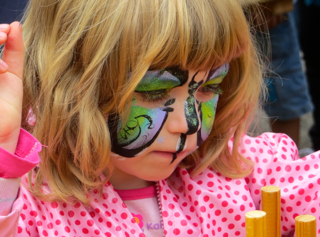 Provins France Fete de la Moisson (Harvest Festival) - Face Painting