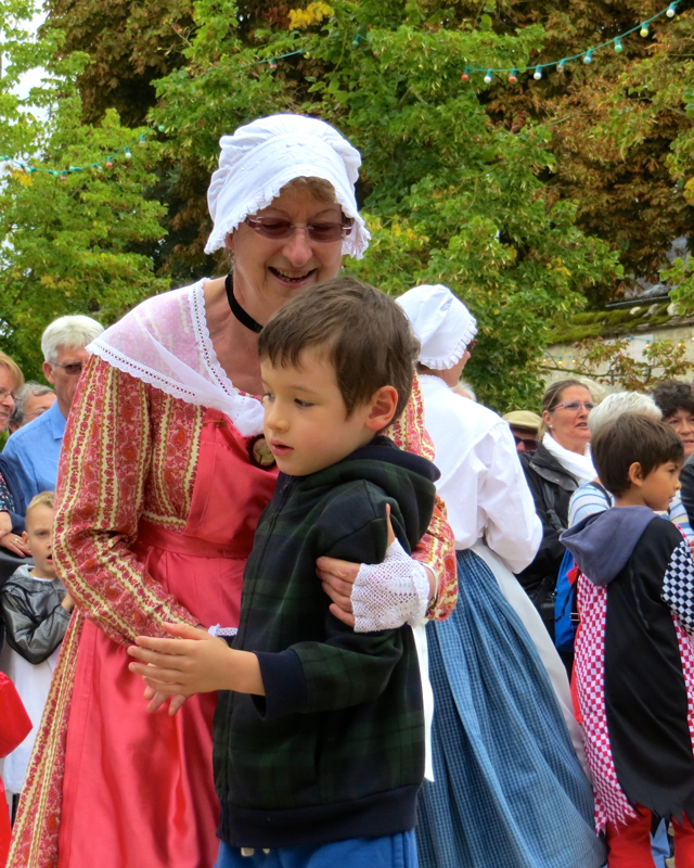 Folk Dancing, Fete de la Moisson, Provins France